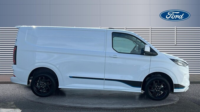 Ford Transit Custom 320 L1 Diesel Fwd 2.0 EcoBlue 150ps H1 Van Sport - Image 5